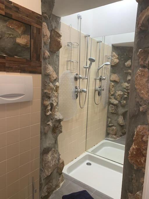 Apartamento La NONETE Villefranche-sur-Mer Exterior foto